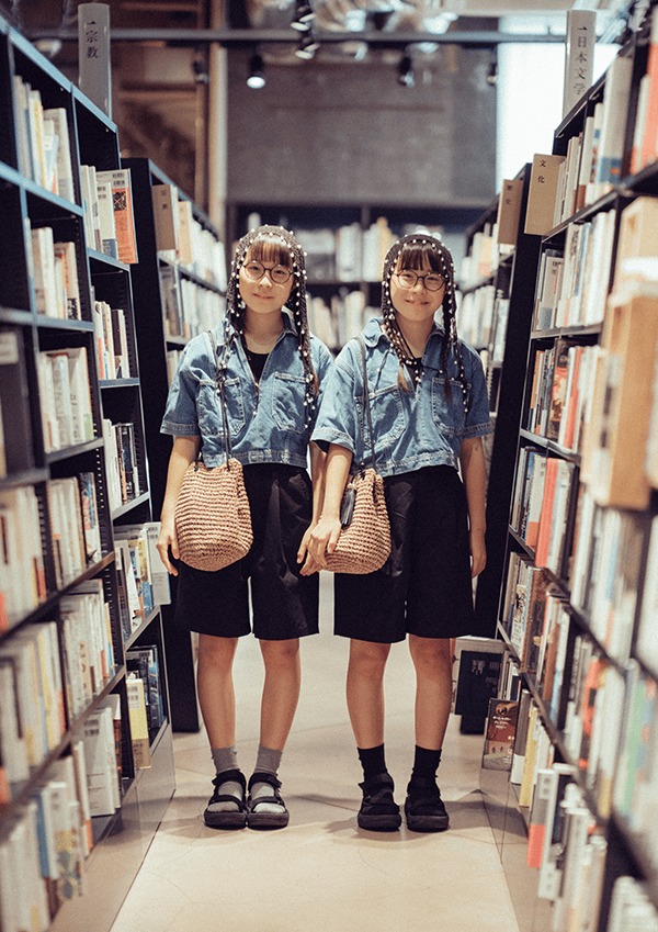 タレント りんか＆あんなの写真。