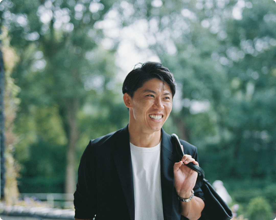 笑顔を見せる太田宏介